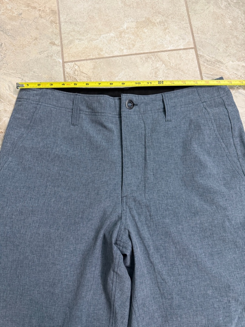 Men's Volcom Flat Front Heathered Gray Shorts - Picture 4 of 6